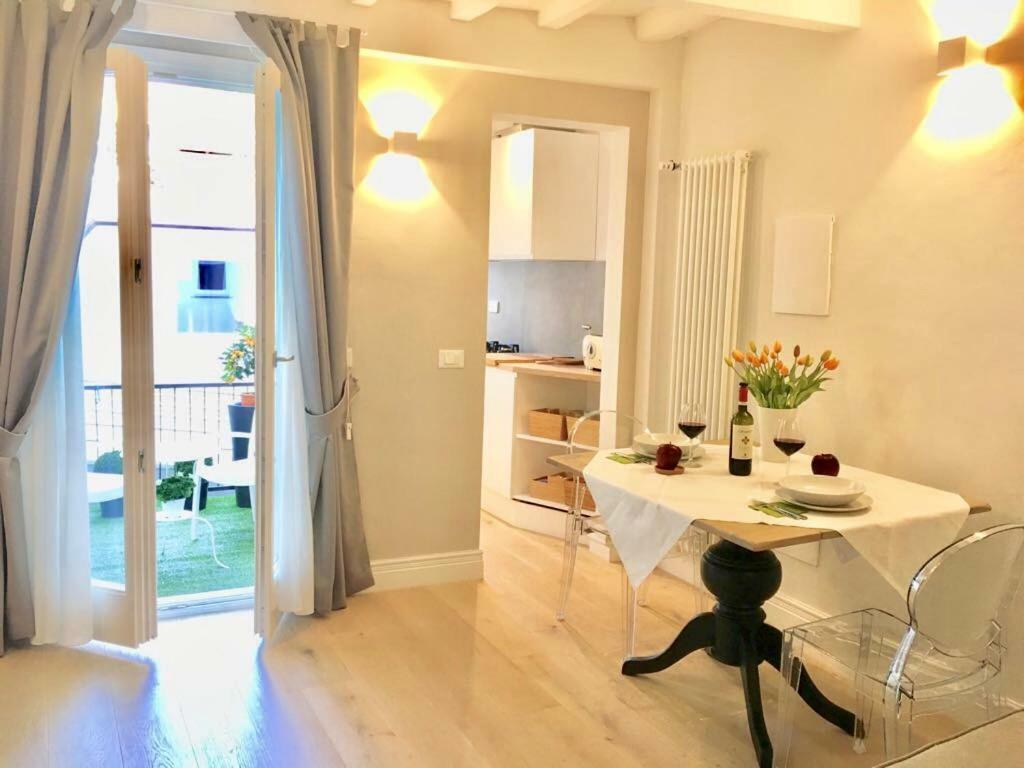 Booking Firenze Esterno foto