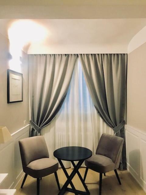 Booking Firenze Esterno foto