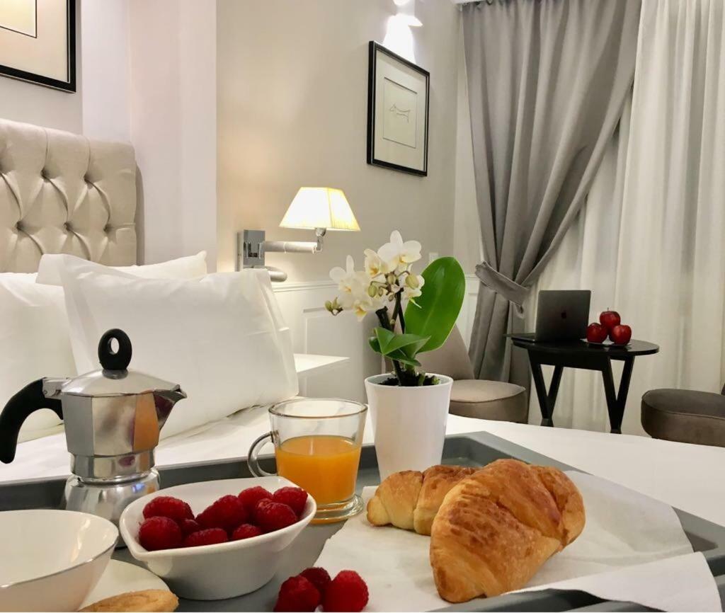 Booking Firenze Esterno foto