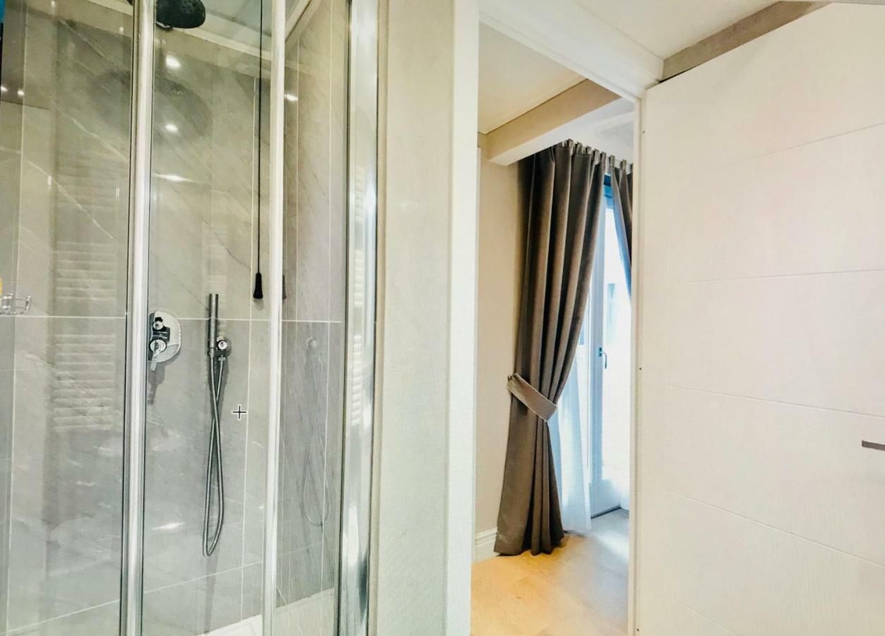 Booking Firenze Esterno foto