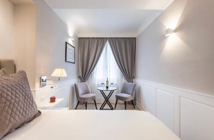 Booking Firenze Esterno foto